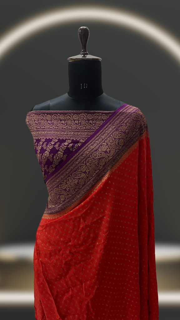 THE BEST Contrast shade in Pure Khaddi Crepe Chiffon Handloom Banarasi Saree from VVERSE